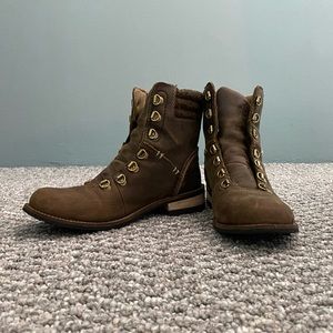 Kodiak Surrey II Boots - Brown
